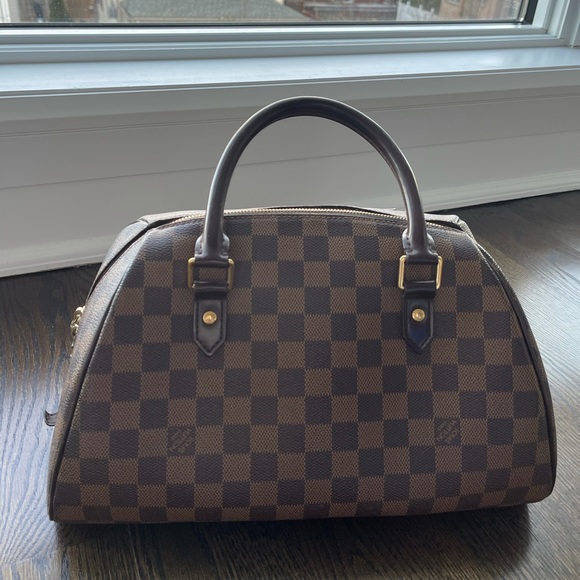 Perfect condition - Picture 1 of 3